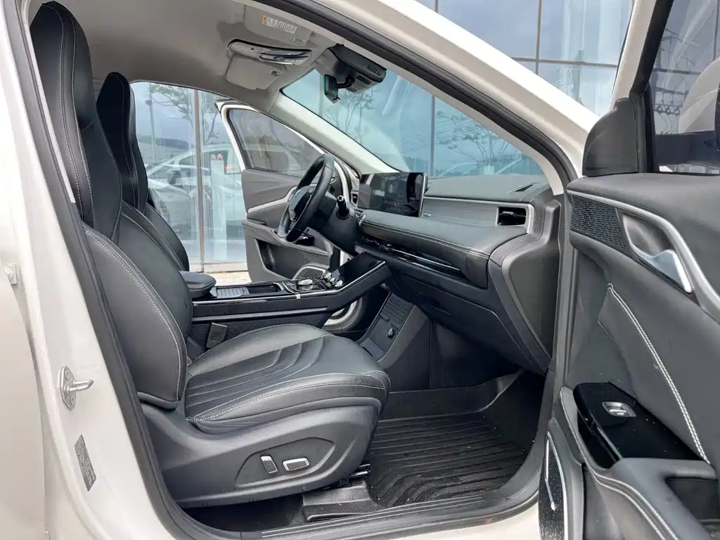 Фото 9 - Nezha Auto Neta U