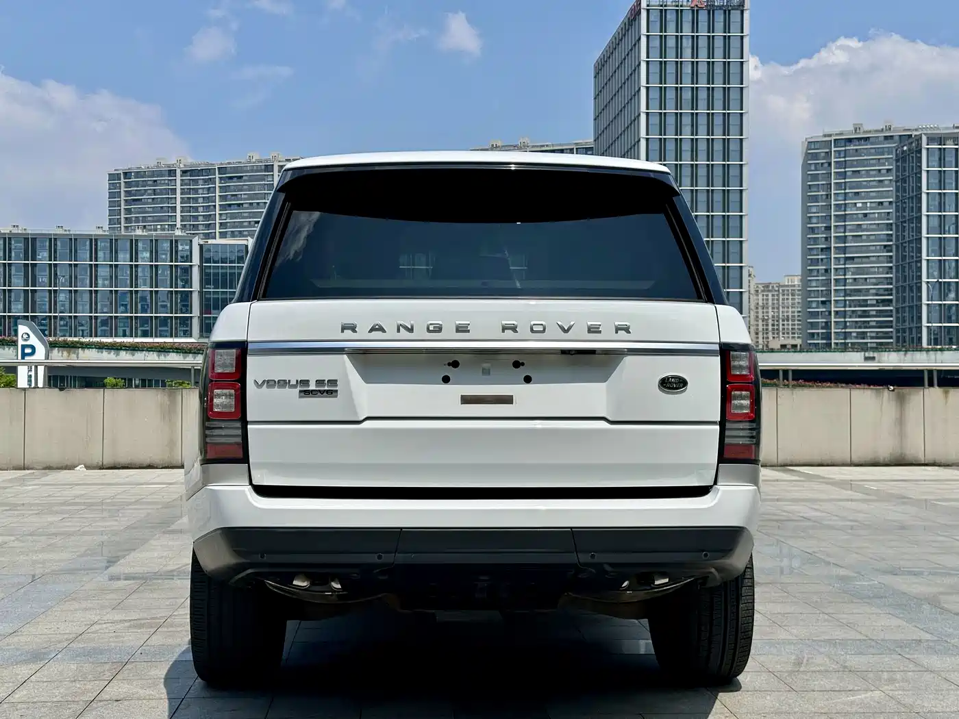 Land Rover Range Rover 2015 3.0 SC V6 Vogue SE Genesis Extended Edition фото 5