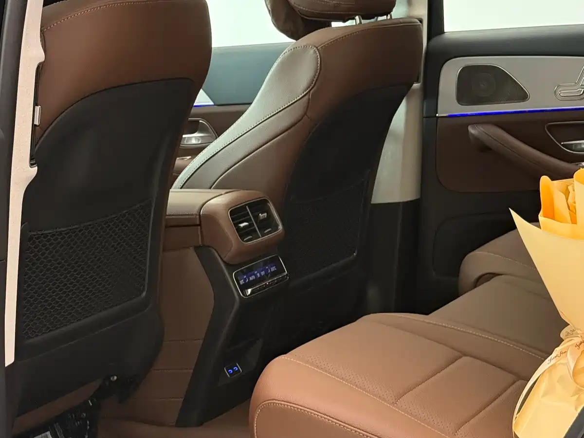 Mercedes-Benz GLS 2026 GLS 450 4MATIC Dynamic фото 8