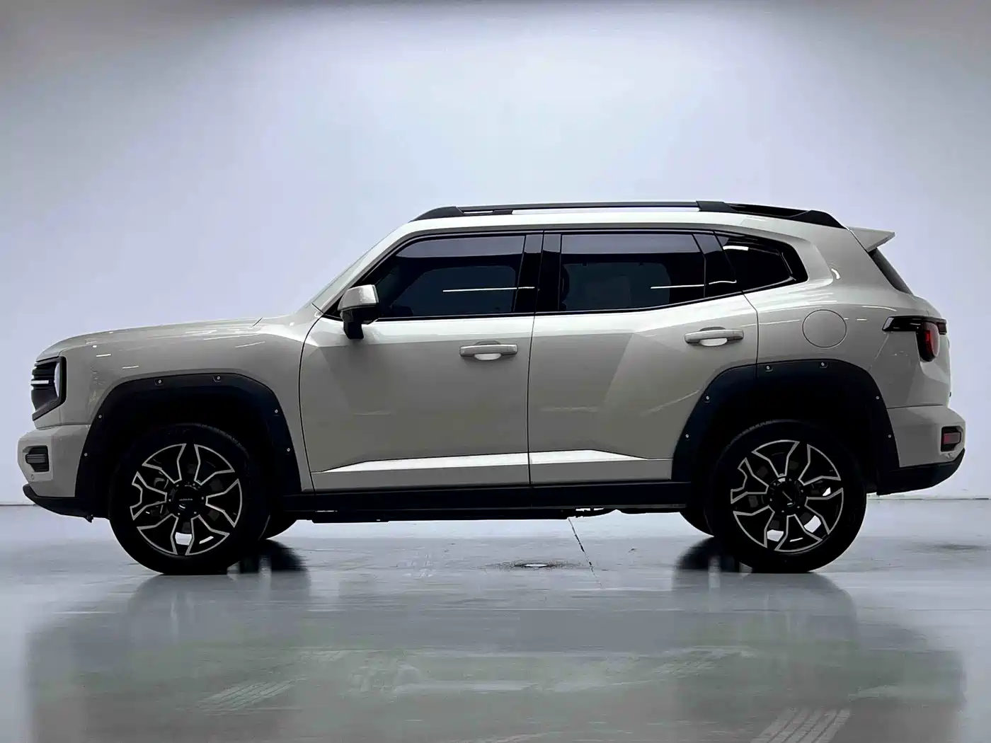 Haval Second-Generation Big Dog New Energy 2025 Hi4 145km Premium Edition фото 4