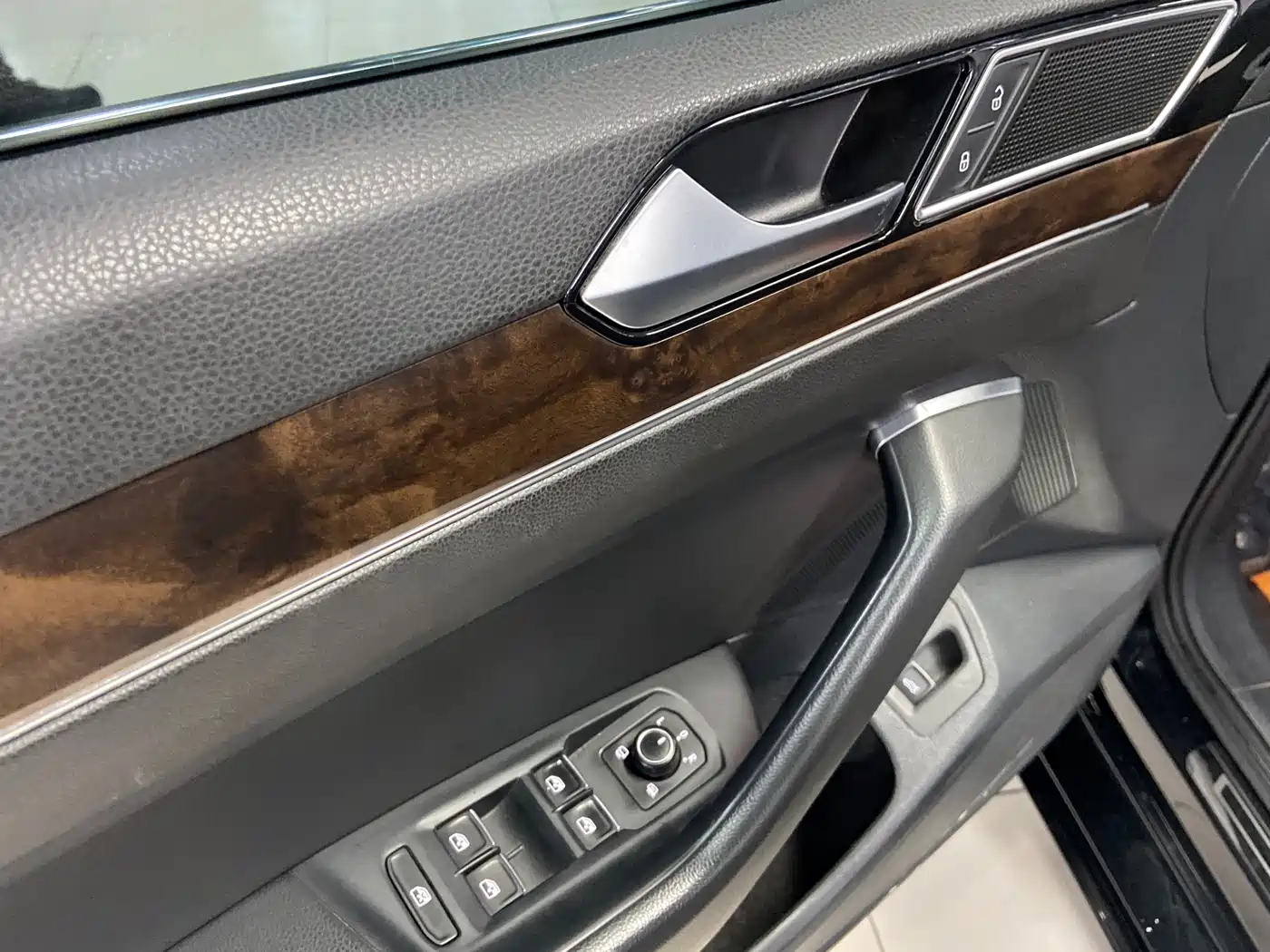 Volkswagen Magotan 2017 330TSI DSG Luxury фото 15