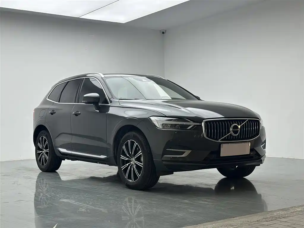 Фото 3 - Volvo XC60