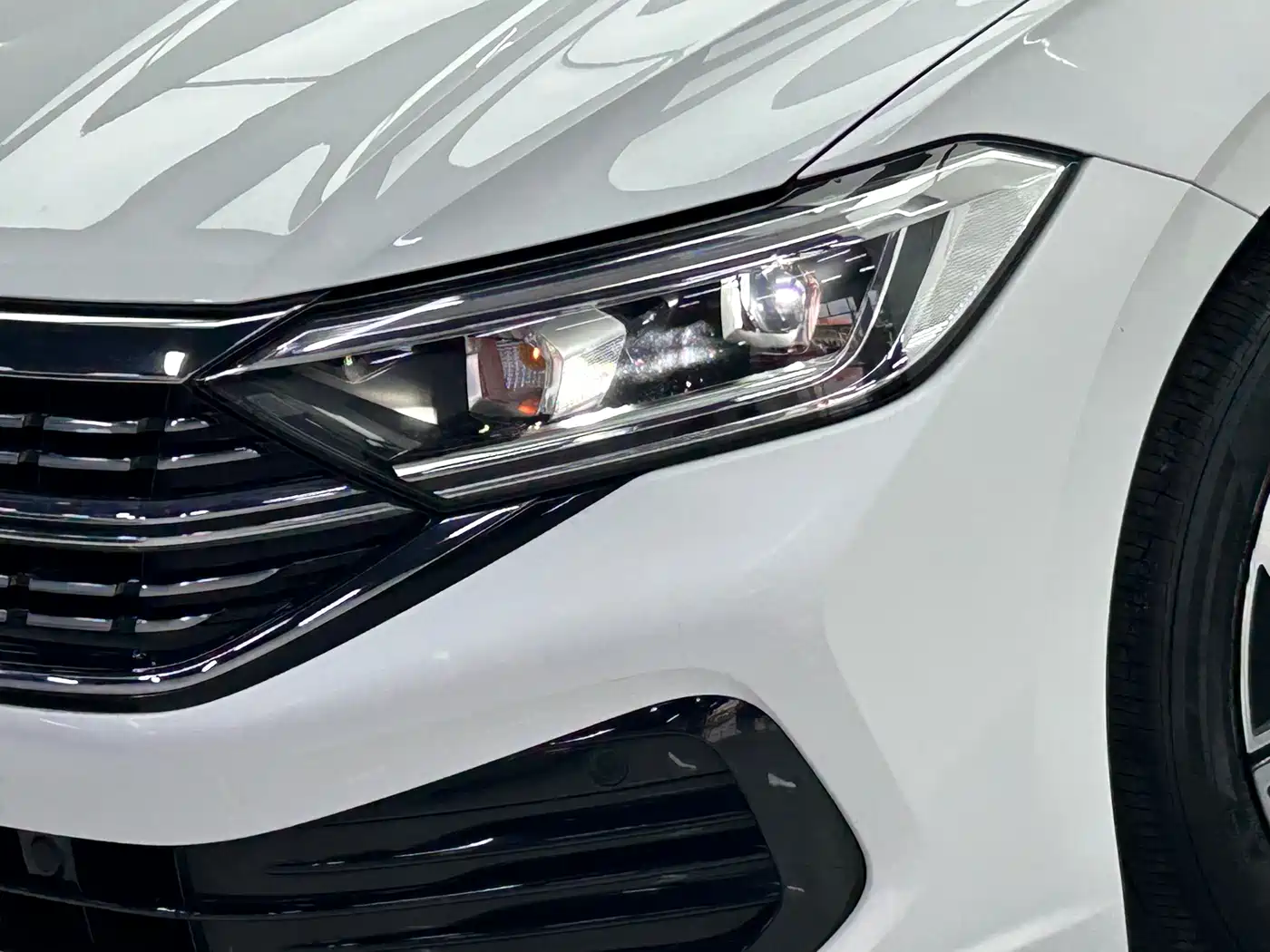Volkswagen Sagitar 2022 280TSI DSG Surpassing Edition фото 7