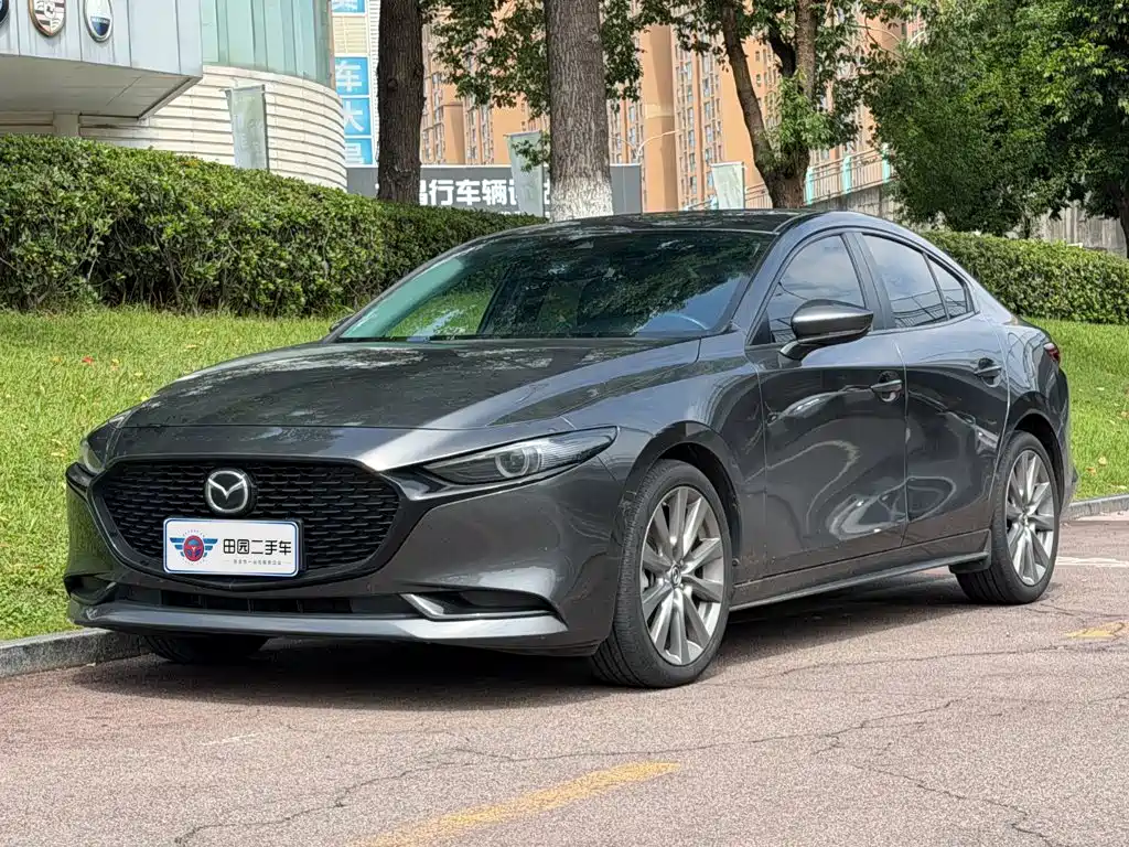 Mazda Mazda3 Axela 2021 2.0L Automatic Premium Edition