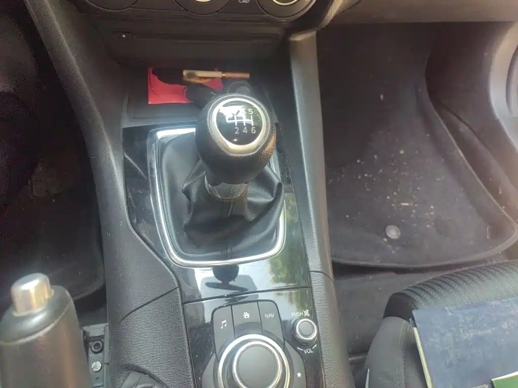 Photo 7 - Mazda Mazda 3