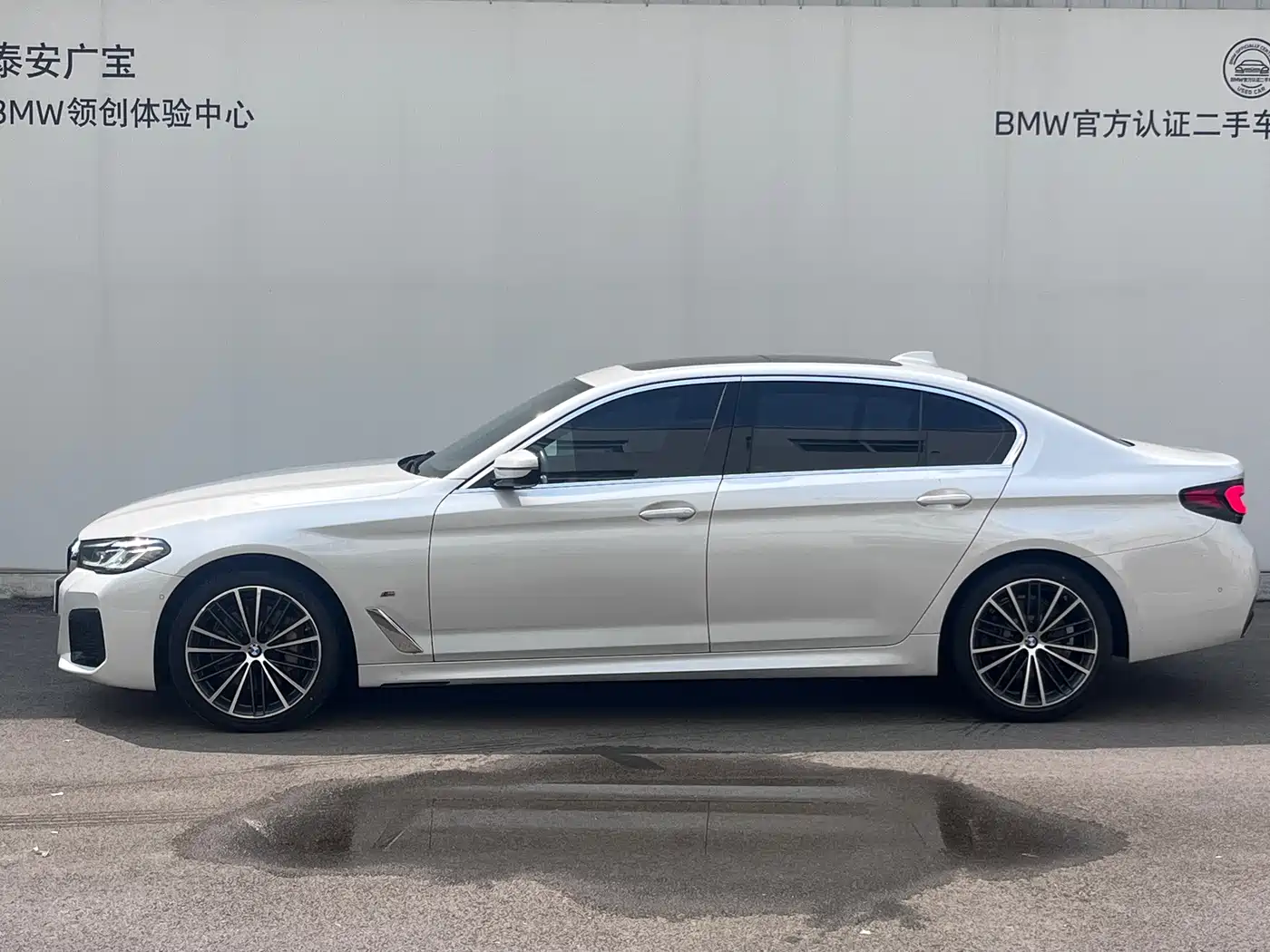 Фото 3 - BMW 5 Series