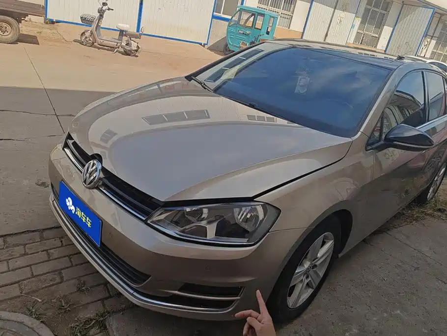 Фото 1 - Volkswagen Golf