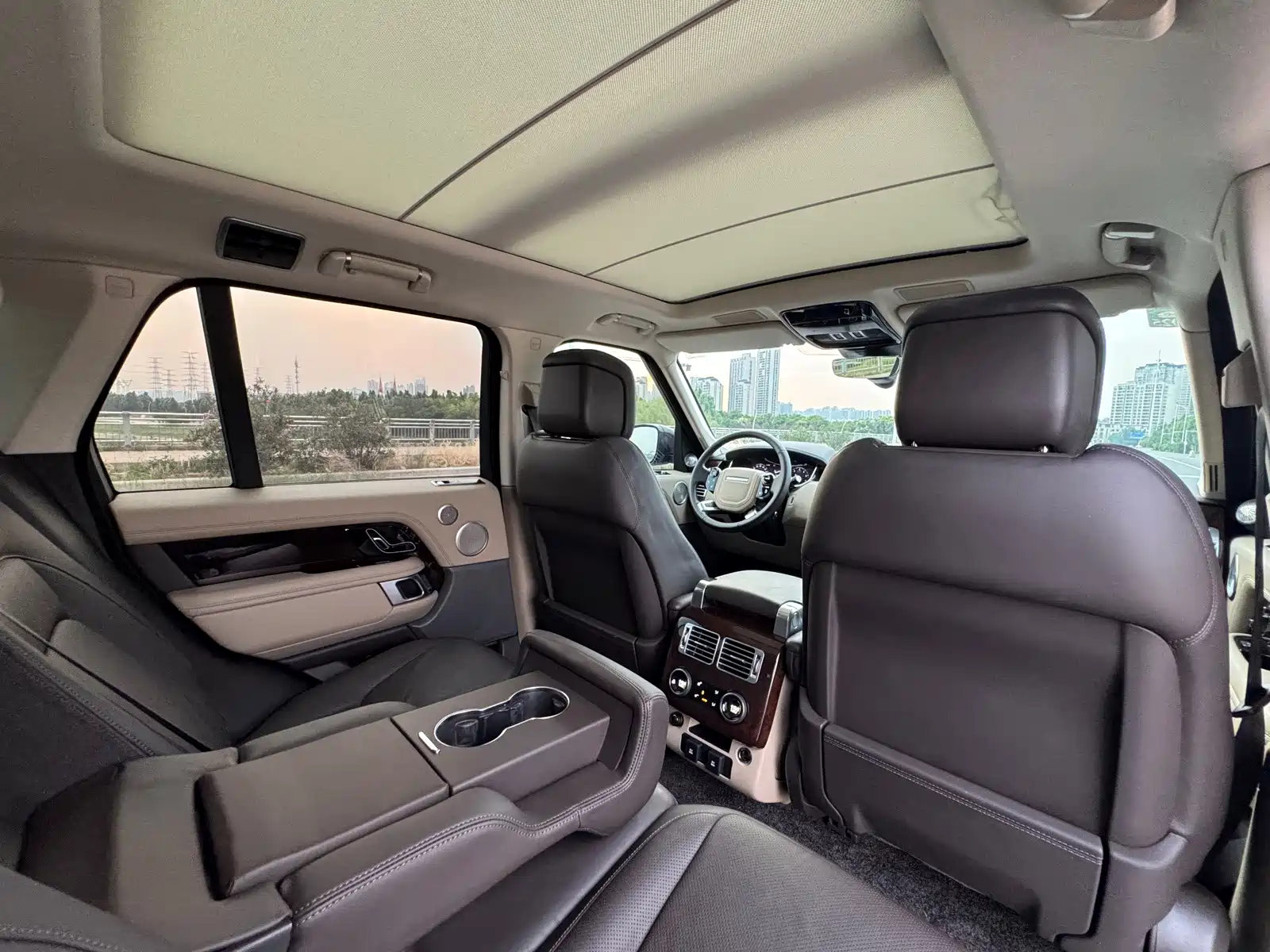 Фото 33 - Land Rover Range Rover