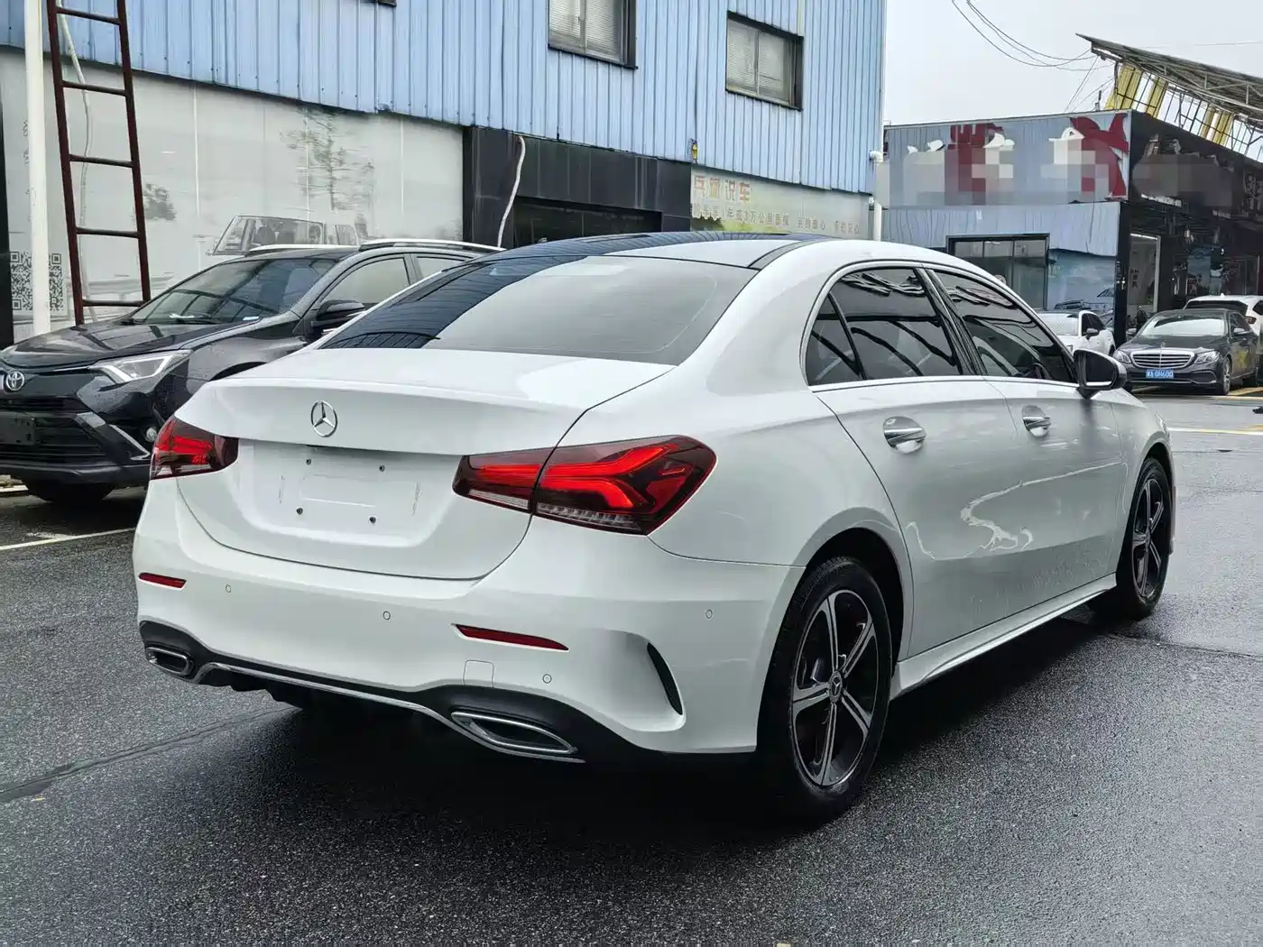 Mercedes-Benz A-Class 2023 A 200 L Fashion фото 7