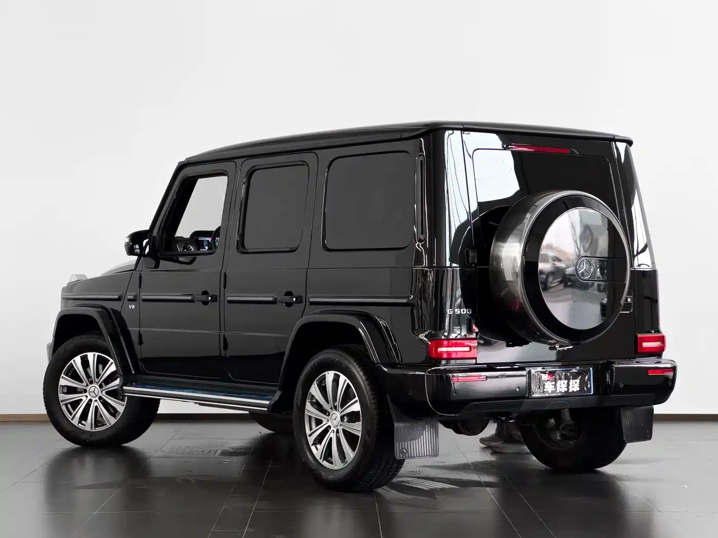Mercedes-Benz G-Class 2024 G 500 фото 11