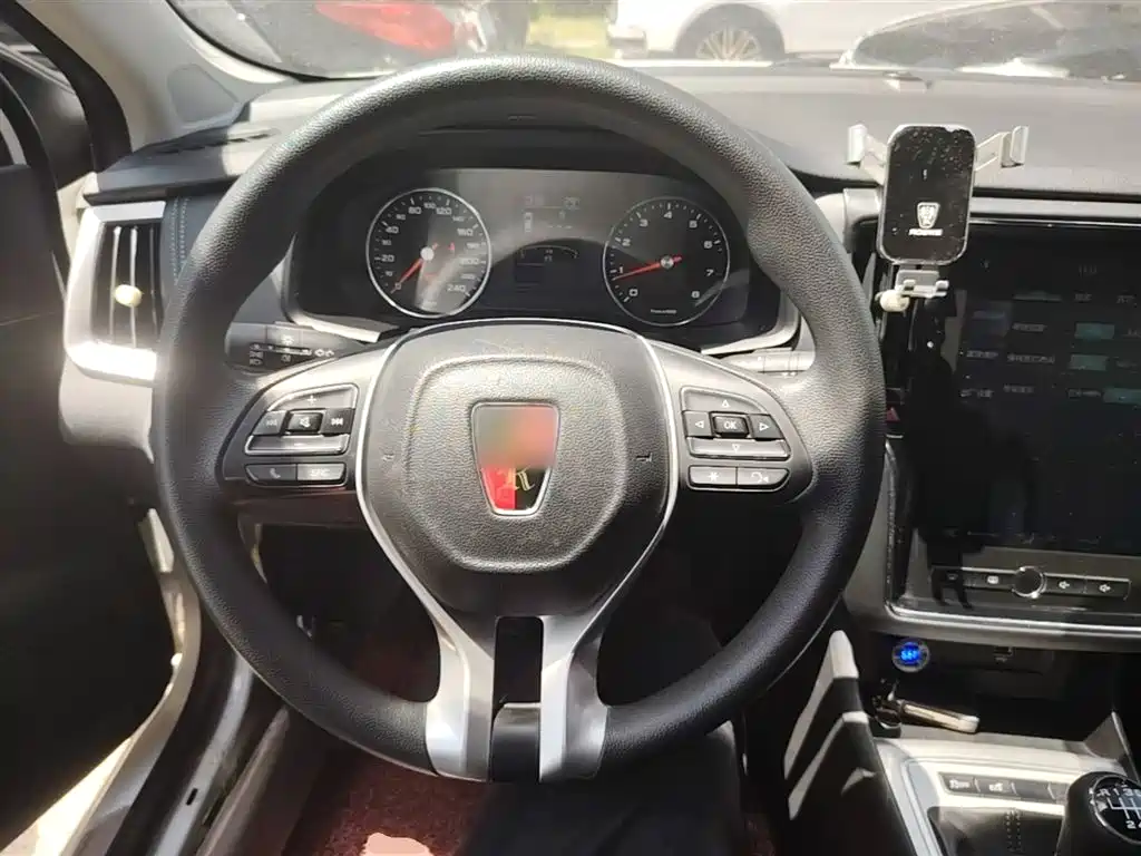 Roewe i6 2019 2020 PLUS 1.6L Manual 4G Connected Glory Flagship Edition