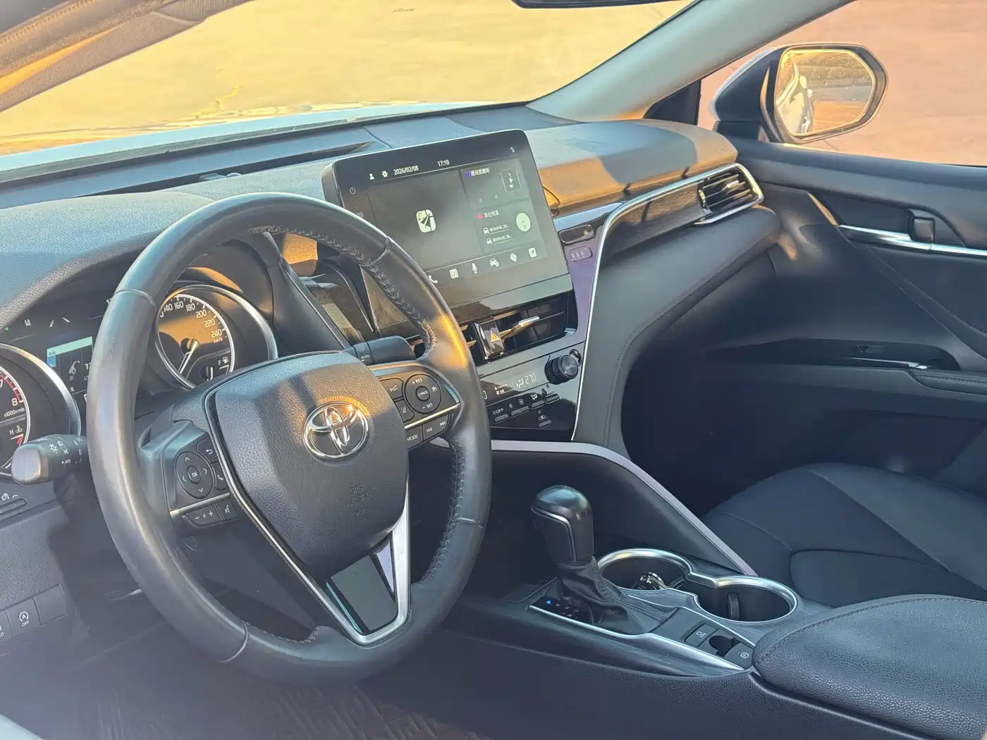 Toyota Camry 2021 2.0G Luxury Edition фото 8