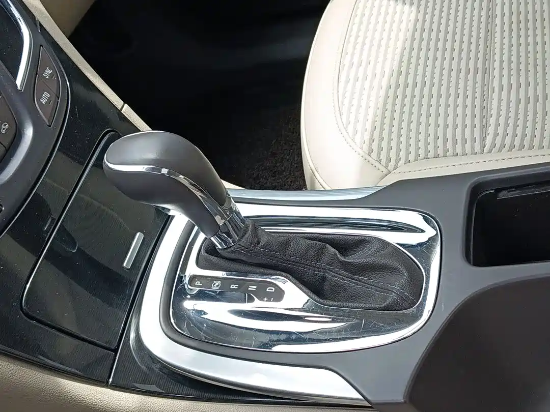 Buick Regal 2015 2.0L Leading Fashion Model фото 14