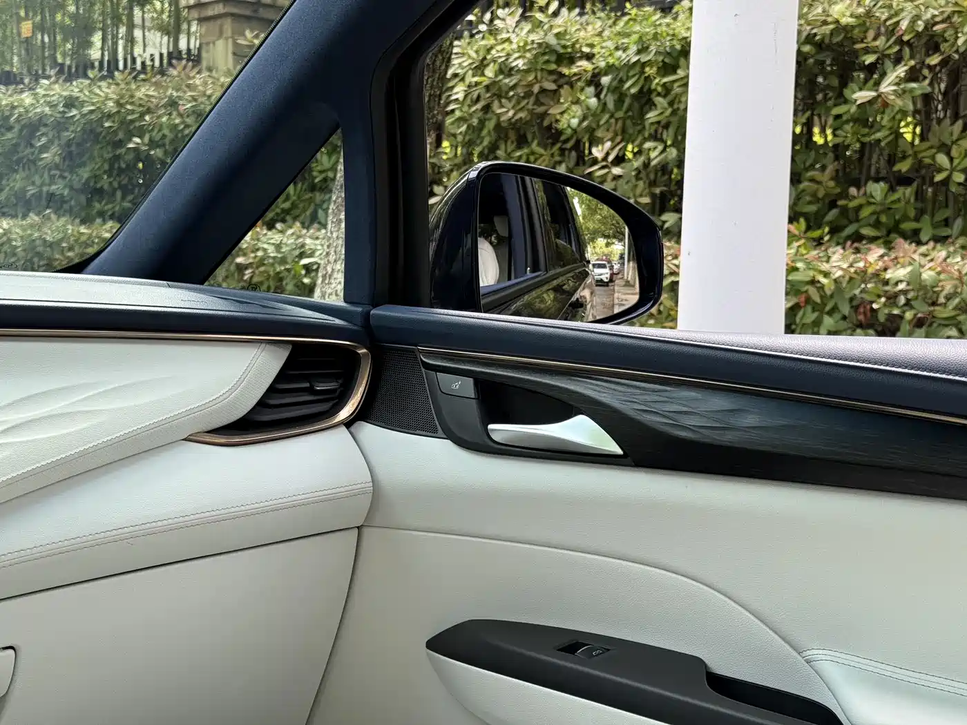Buick GL8 2020 Avenir Four-Seat Prestige Edition фото 10