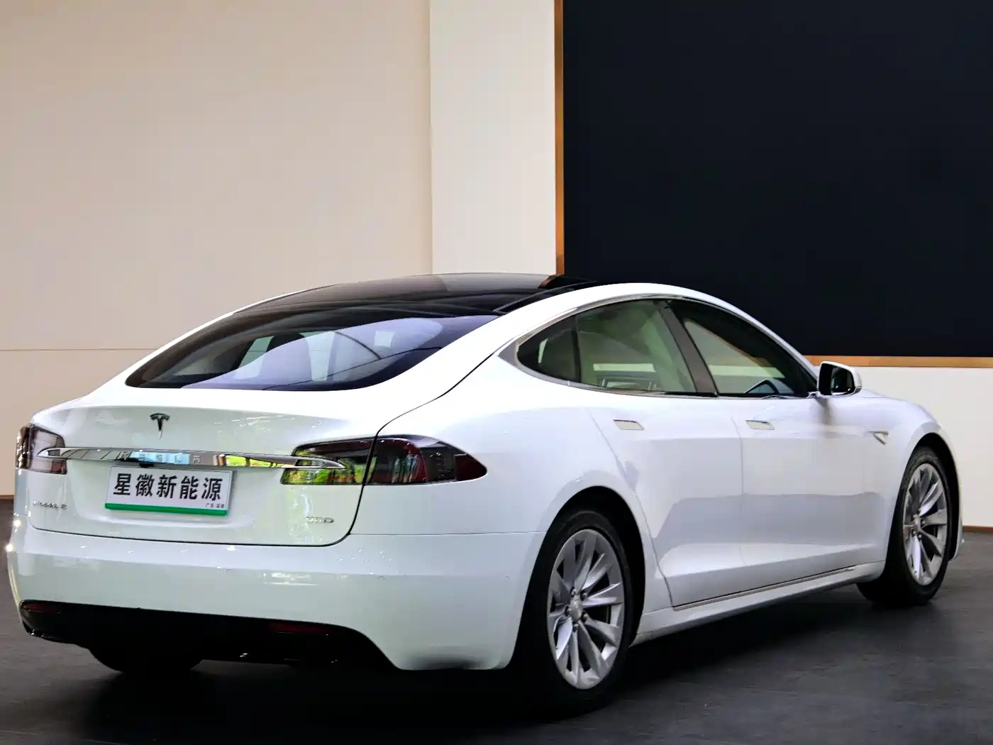 Tesla Model S 2016 2016 Model S 90D