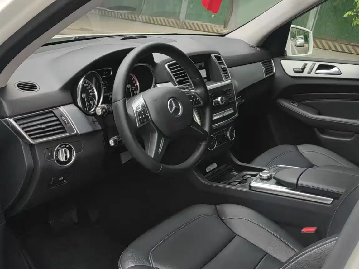 Mercedes-Benz M-Class 2012 Model ML 350 Dynamic фото 11