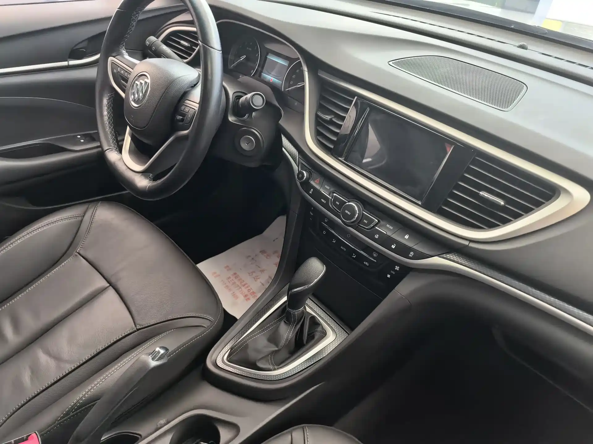 Фото 14 - Buick Excelle