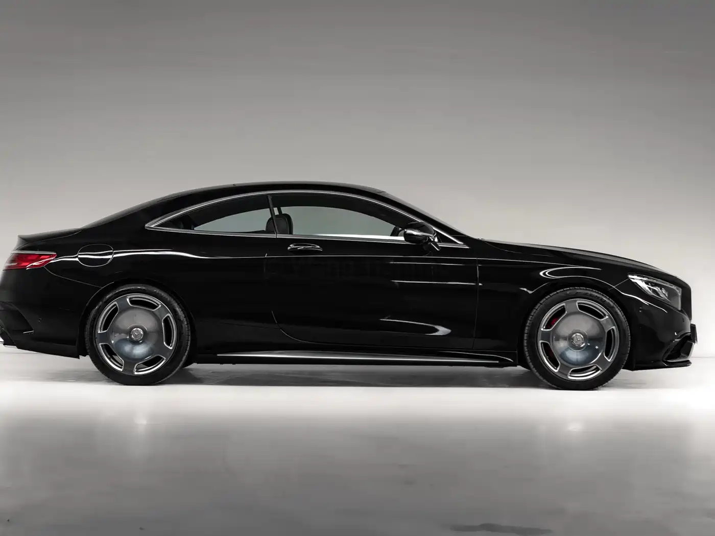 Mercedes-Benz S-Class AMG 2015 AMG S 63 4MATIC Coupe фото 3