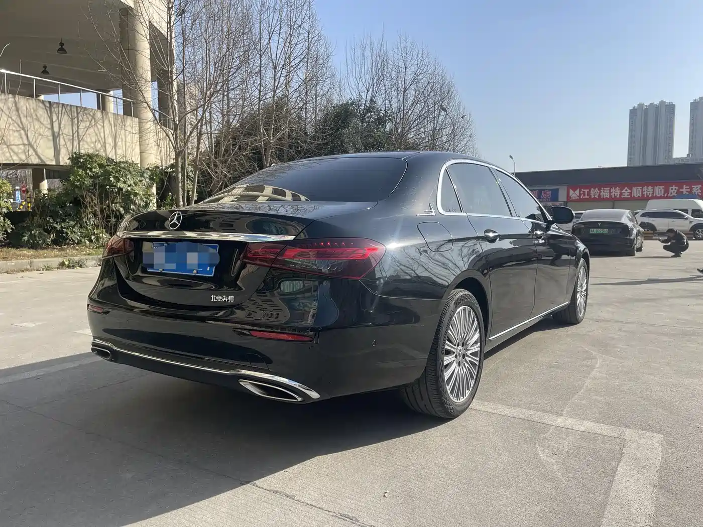 MERCEDES-BENZ E-CLASS