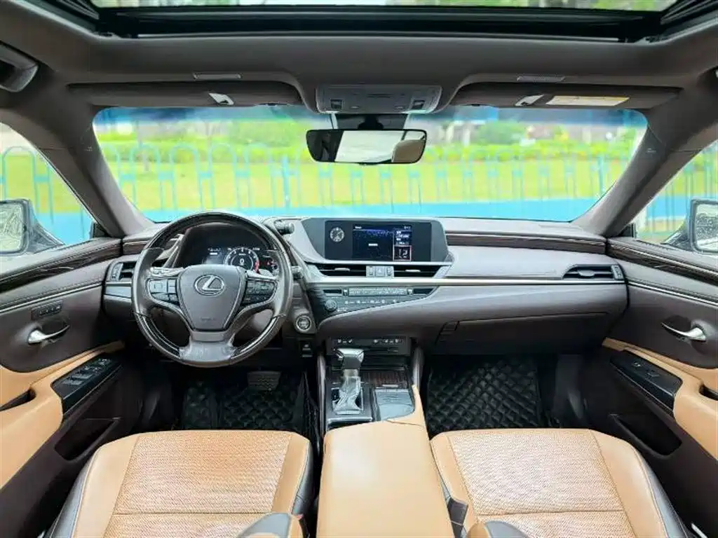 Lexus ES 2018 200 Luxury Edition China V фото 6