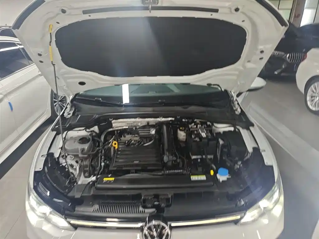 Volkswagen Golf 2023 Facelift 280TSI DSG Pro фото 20