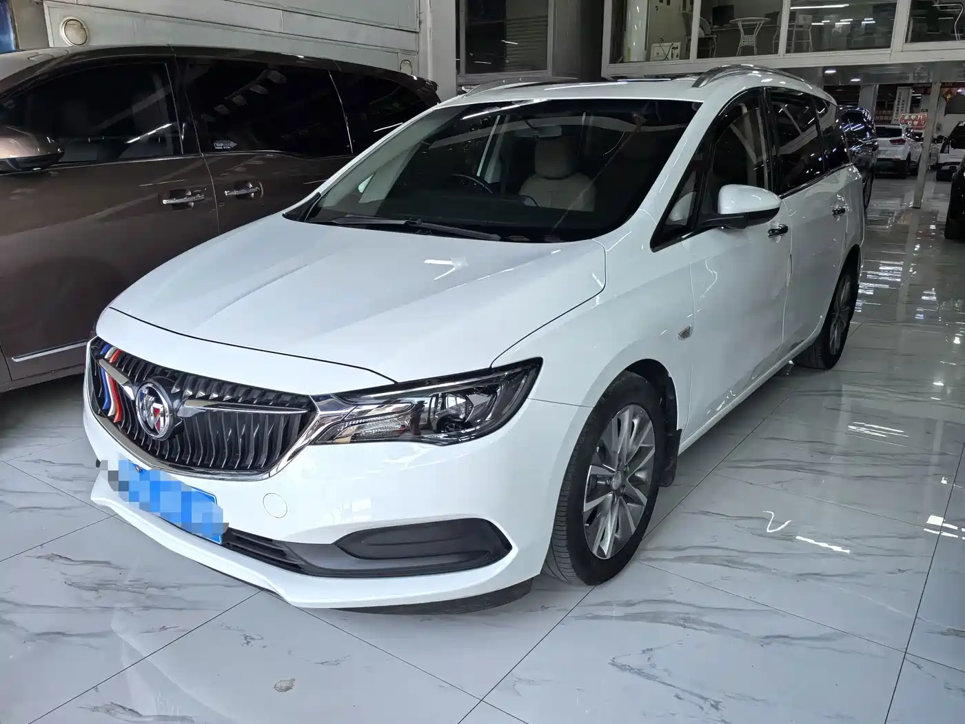 Buick GL6 2021 2021 323T Mild Hybrid Connected Luxury