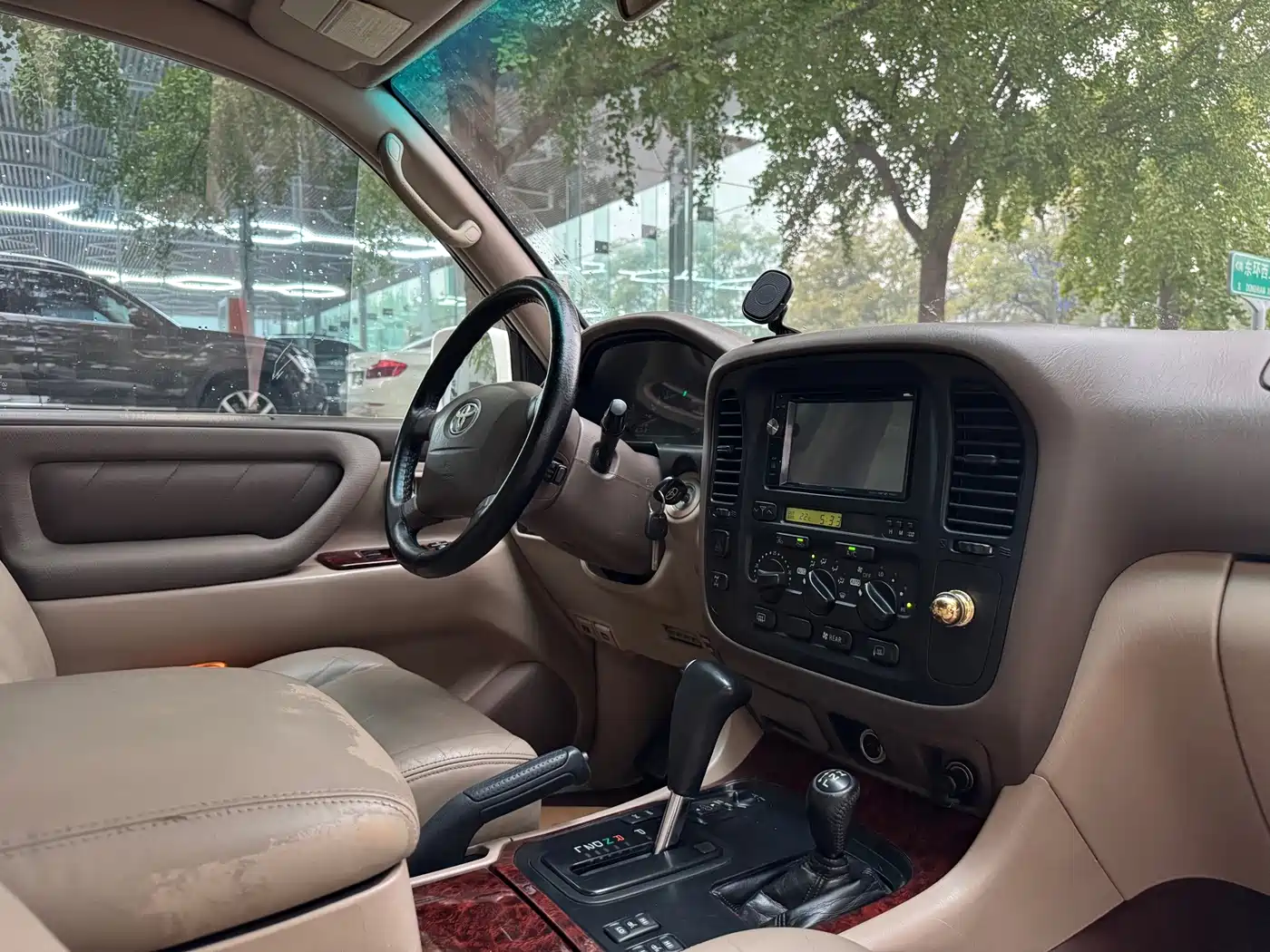 Toyota Land Cruiser (Import) 2002
