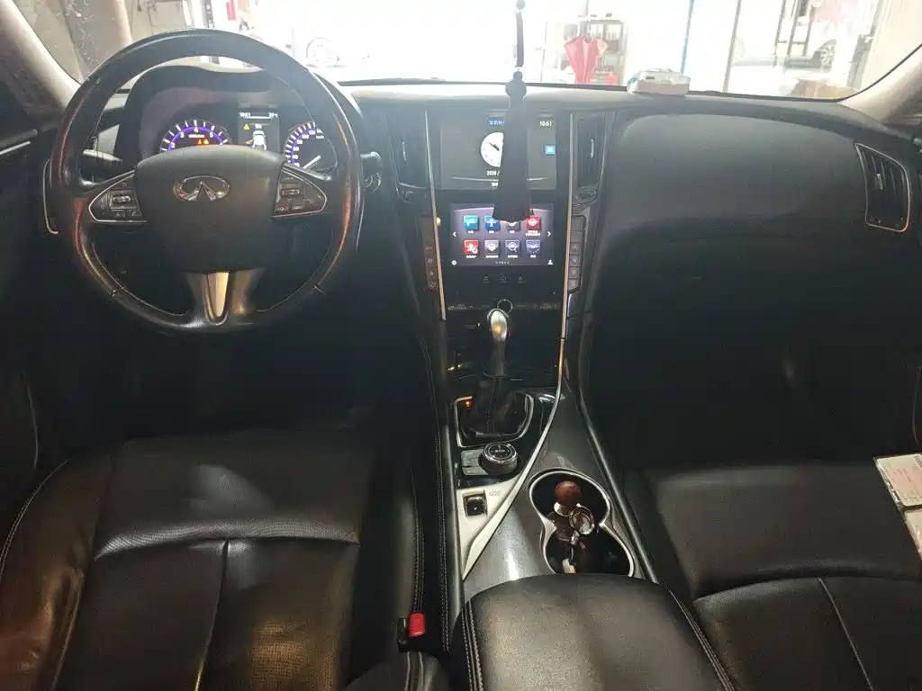 Infiniti Q50 2014 2014 2.0T Comfort Edition