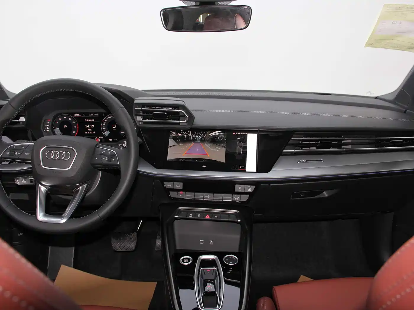 Audi A3 2025 Facelift Sportback 35TFSI Flying Spur Premium фото 16