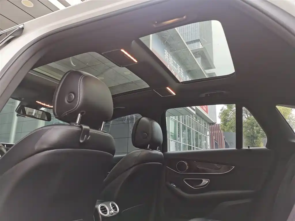 Mercedes-Benz GLC 2019 GLC 260 L 4MATIC Dynamic фото 17