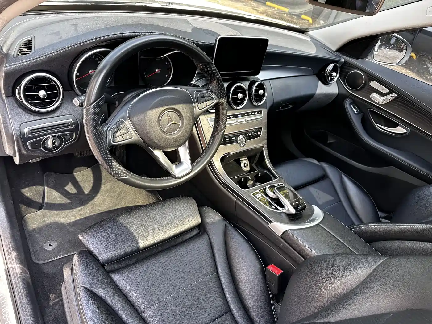 Mercedes-Benz C-Class 2016 C 200 L Sport фото 9