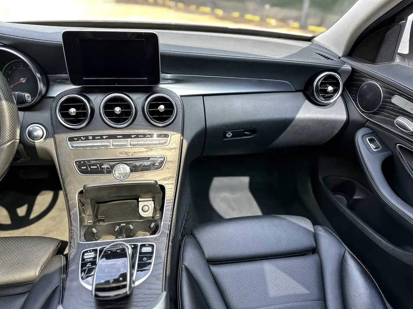 Mercedes-Benz C-Class 2016 C 200 L Sport фото 16