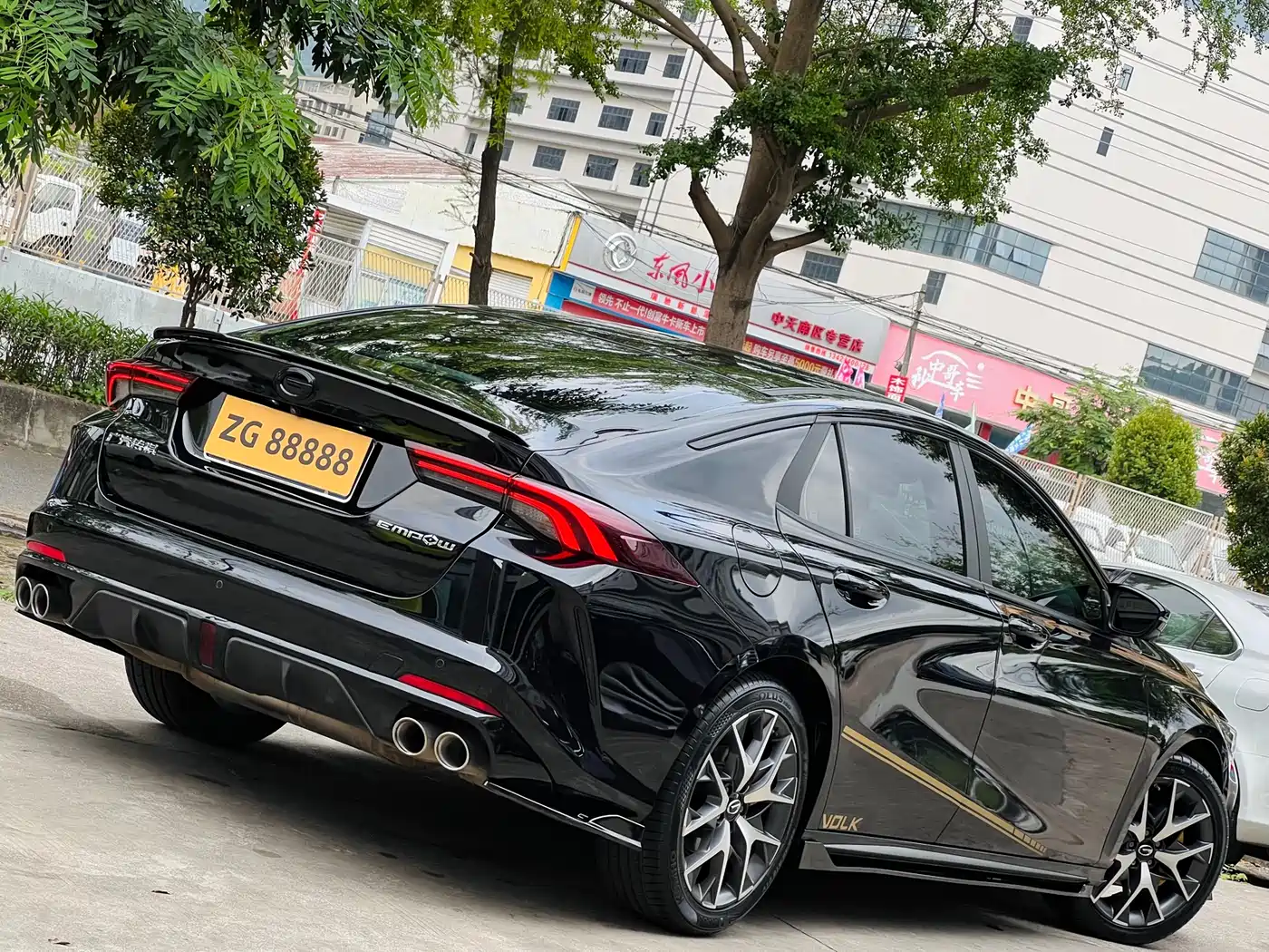 GAC Trumpchi Trumpchi Emkoo 2023 270T DCT J16 Edition фото 6