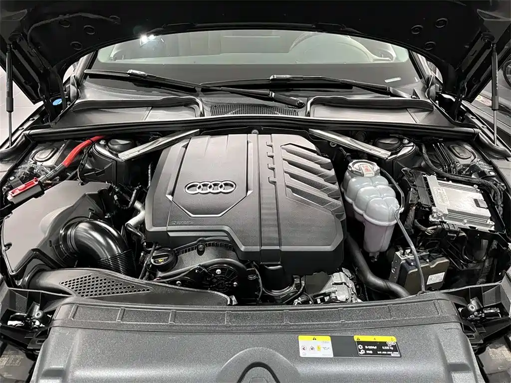 Audi A4 (Import) 2021 2021 Avant Pioneer 40 TFSI Fashion Dynamic