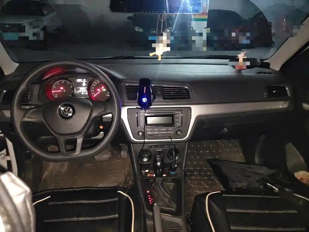 Фото 5 - Volkswagen Lavida