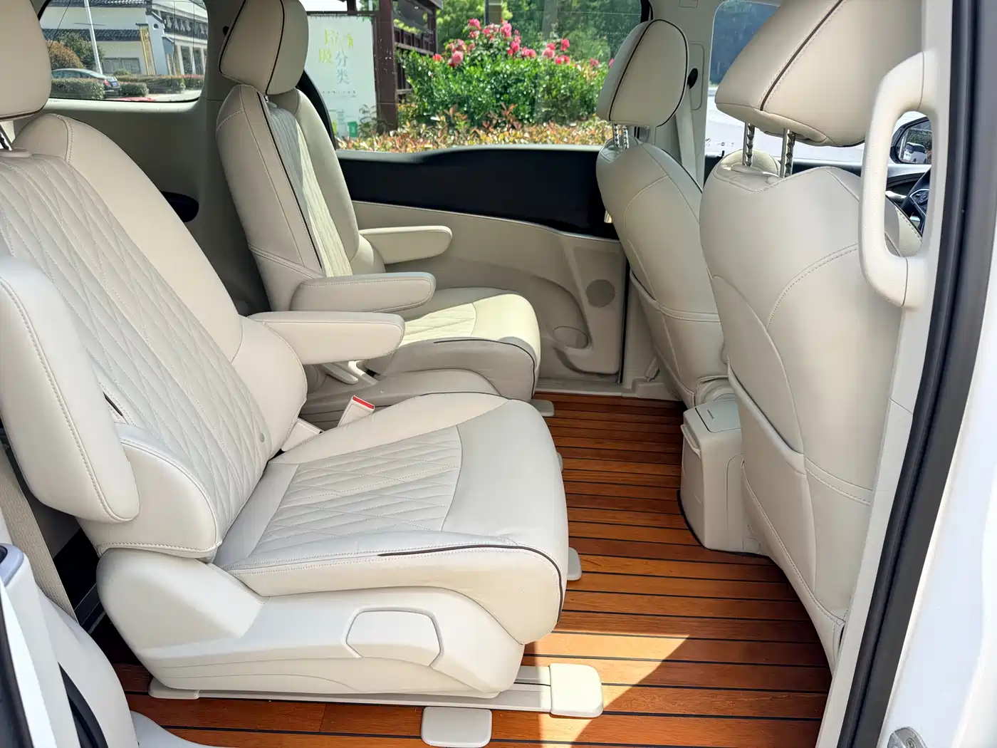 Buick GL8 2021 Land Business Class 652T Luxury фото 13