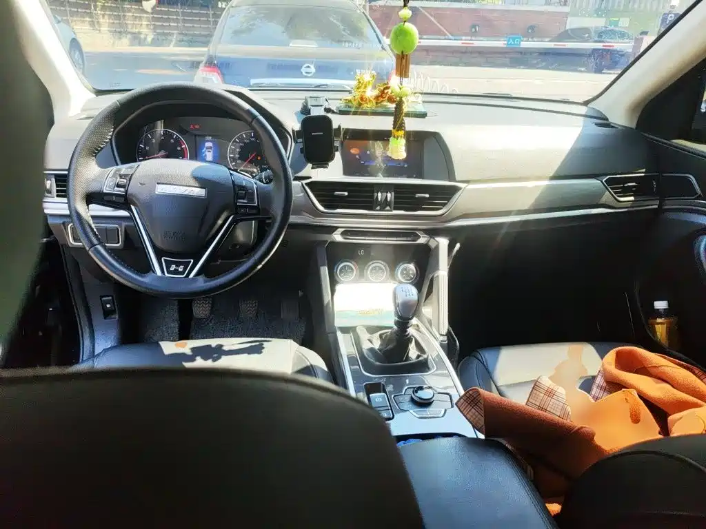 Photo 5 - Haval H6