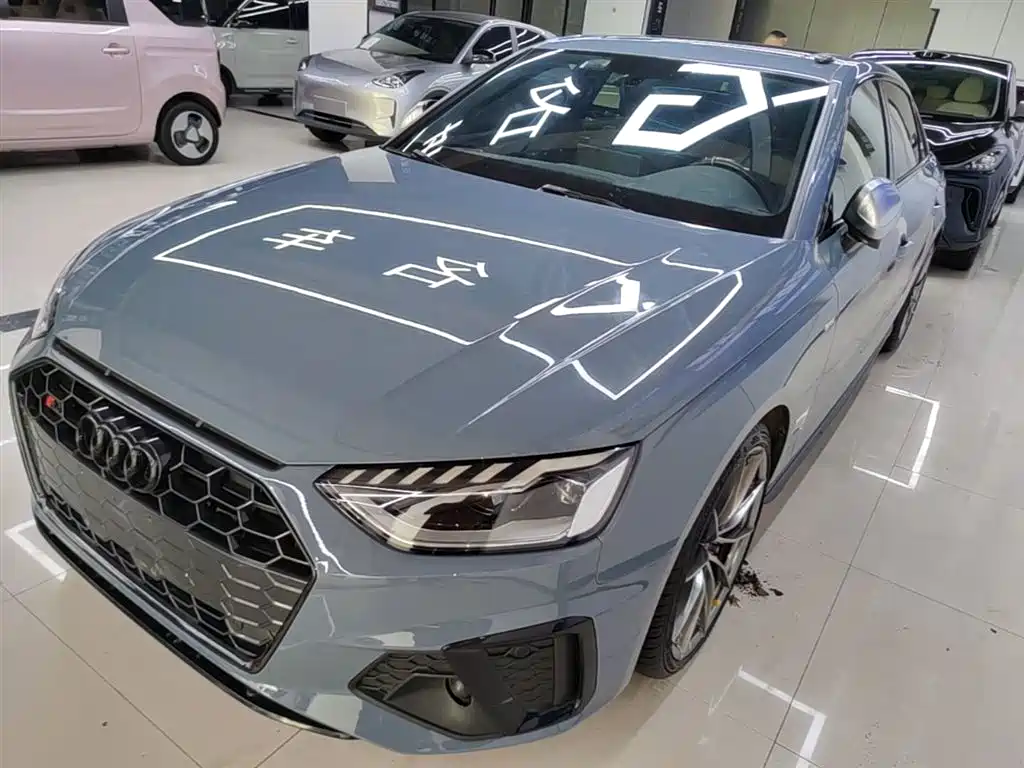 Audi A4L 2022 40 TFSI quattro RS Kit Burning Speed