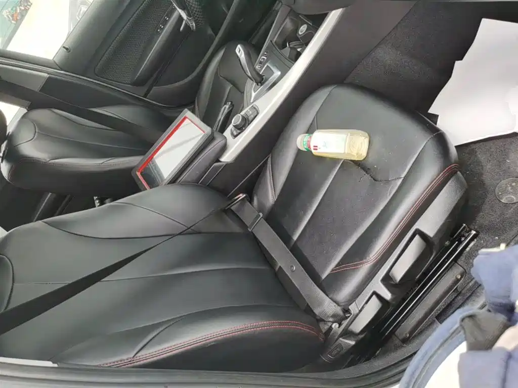 BMW 1 Series (Import) 2013 Facelift 116i Leading Model фото 25