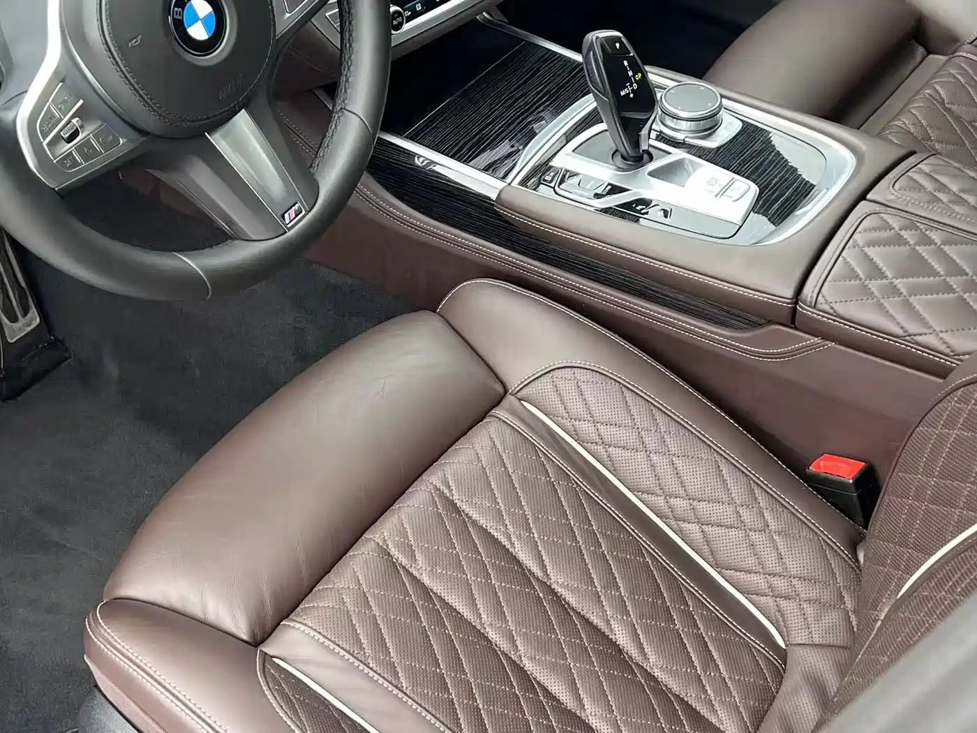 BMW 7 Series 2019 740Li Leading M Sport Package фото 15