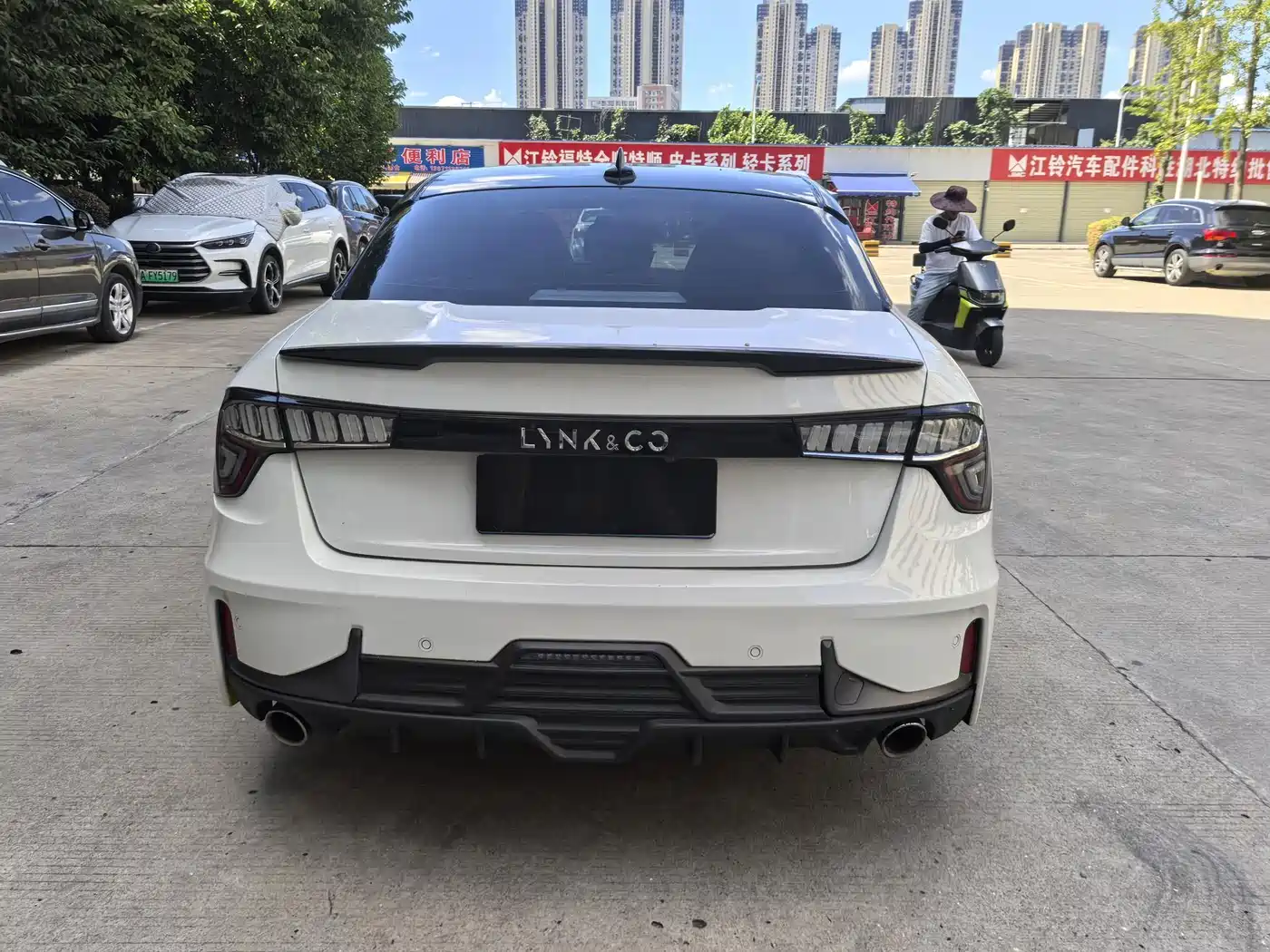 Lynk & Co 03 2021 1.5TD DCT Jin Plus фото 11