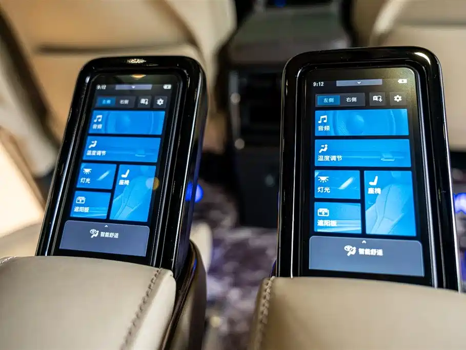 Toyota Alphard 2024 Hybrid 2.5L Ultimate Enjoyment Edition фото 17