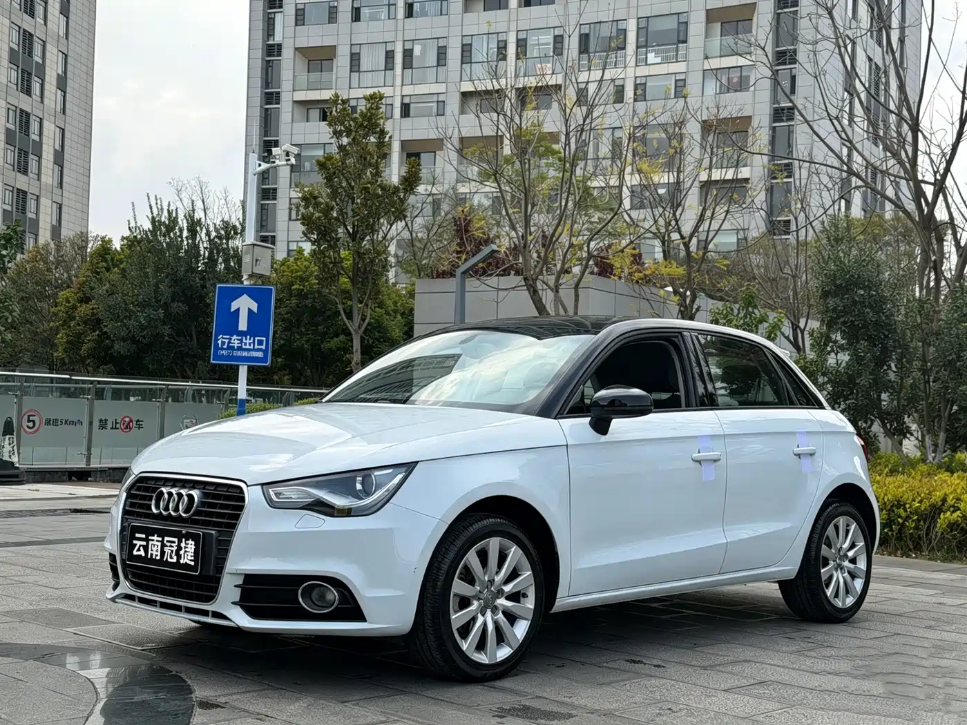 Audi A1 2014 30 TFSI Sportback Comfort