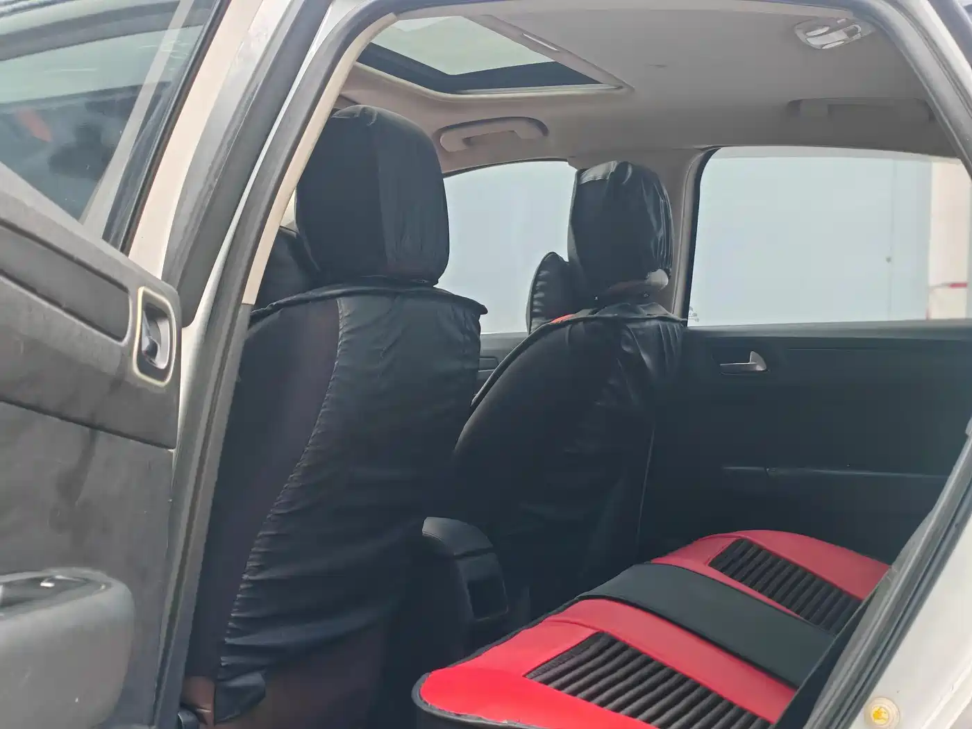 Citroën C4 C-Quatre 2018 2018 1.6L Manual Luxury