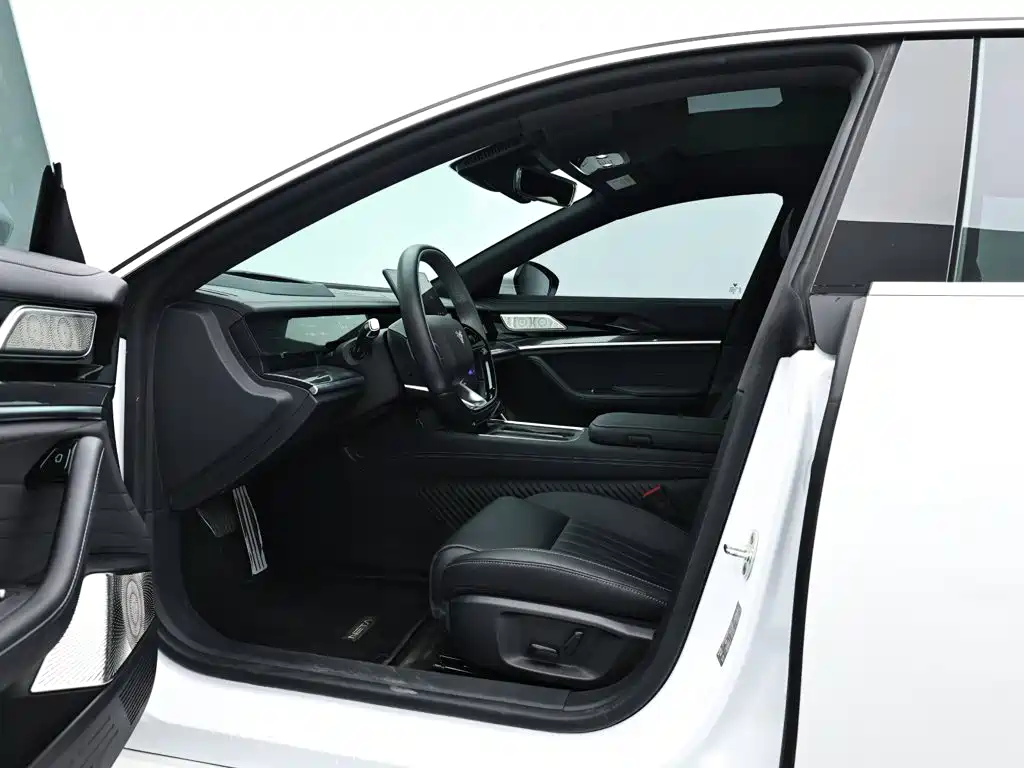 Nezha Auto Nezha S Shooting Brake 2025 2024 Model Range Extender 300 Standard