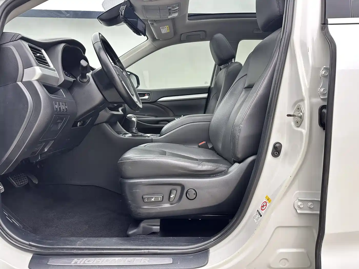 Toyota Highlander 2018 2.0T 2WD Luxury 7-seater (China V) фото 16