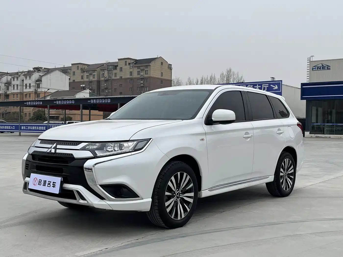 mitsubishi outlander