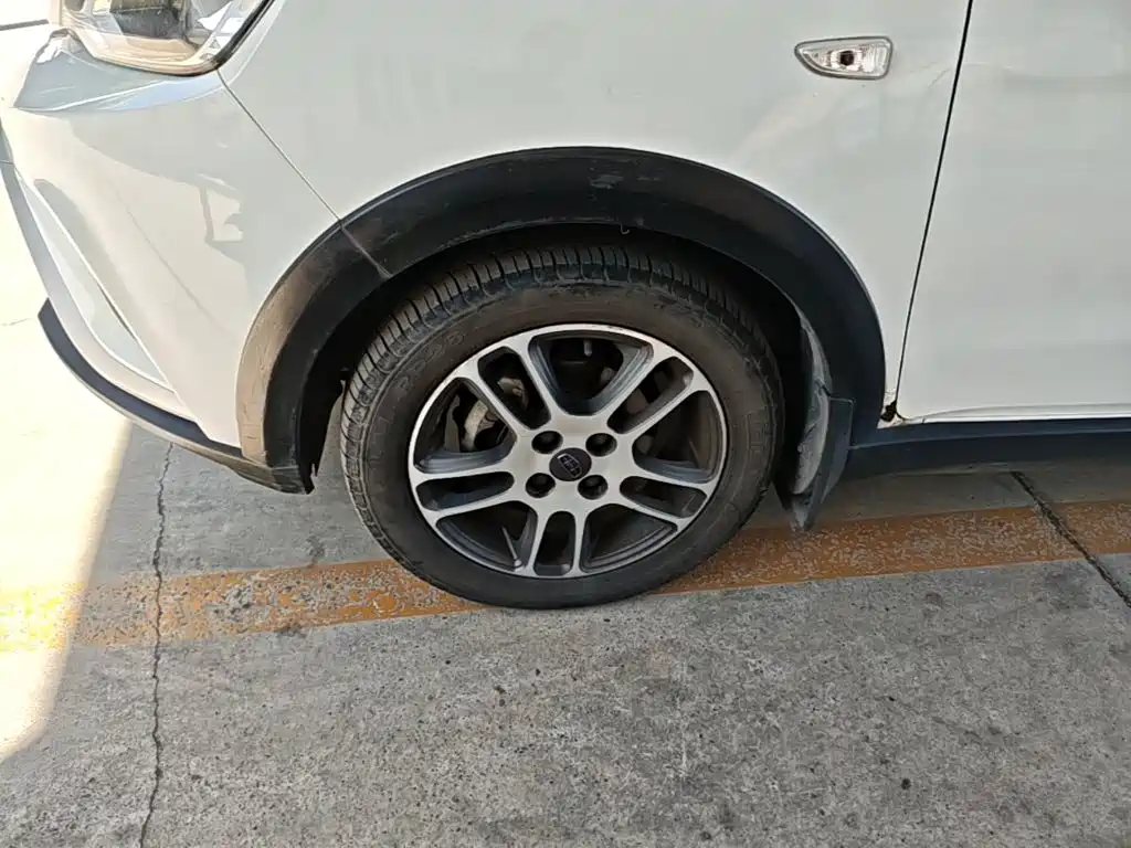 Geely Yuanjing X1 2019 2017 1.3L Auto Fun Edition