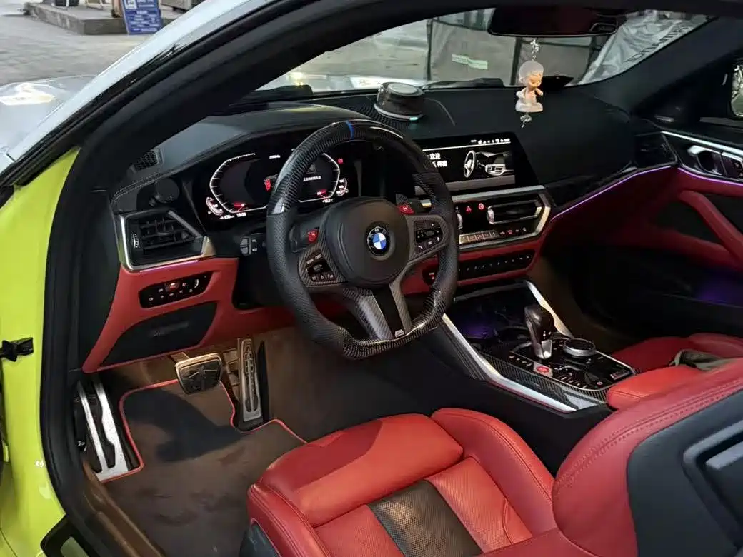 Photo 4 - BMW M4