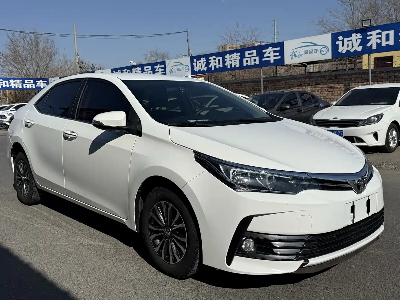 Toyota Corolla 2017 Facelift 1.2T S-CVT GL фото 3